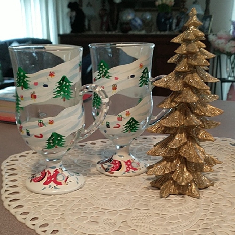 LOLITA Hand Painted Set of Holiday Mugs